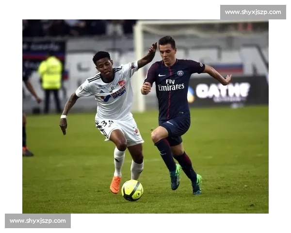 法乙焦点战前瞻亚眠vs格关键对决走势全面解析赛季命运与战术博弈